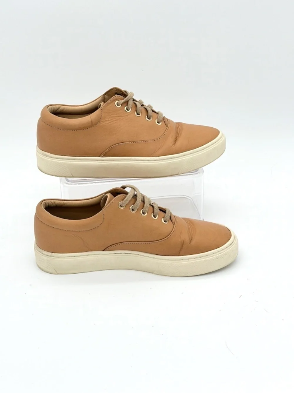 Nisolo up sale